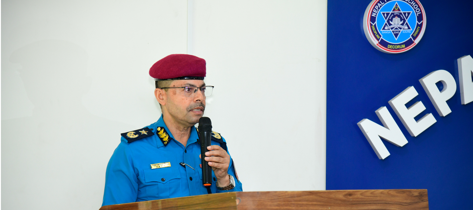 नेपाल प्रहरी प्रधान कार्यालय, प्रशासन विभाग, नक्सालका विभागिय प्रमुख श्रद्धेय श्रिमान प्र.अ.म.नि. डम्बर बहादुर बि.क.ज्यूबाट मिति २०८३-०४-२२ गते नेपाल पुलिस स्कुल साँगा, काभ्रेको नवगठित विद्यालय व्यवस्थापन समितिको प्रथम परिचयात्मक तथा नीतिगत बैठकमा सम्बोधन गर्नुहुदै ।